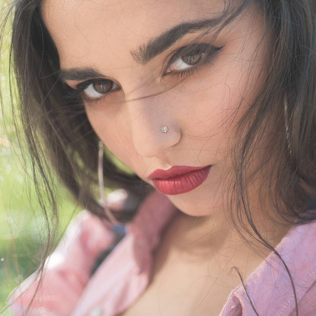 14KT Solid Gold L Shape Flower CZ Nose Ring Stud - Pierced Universe